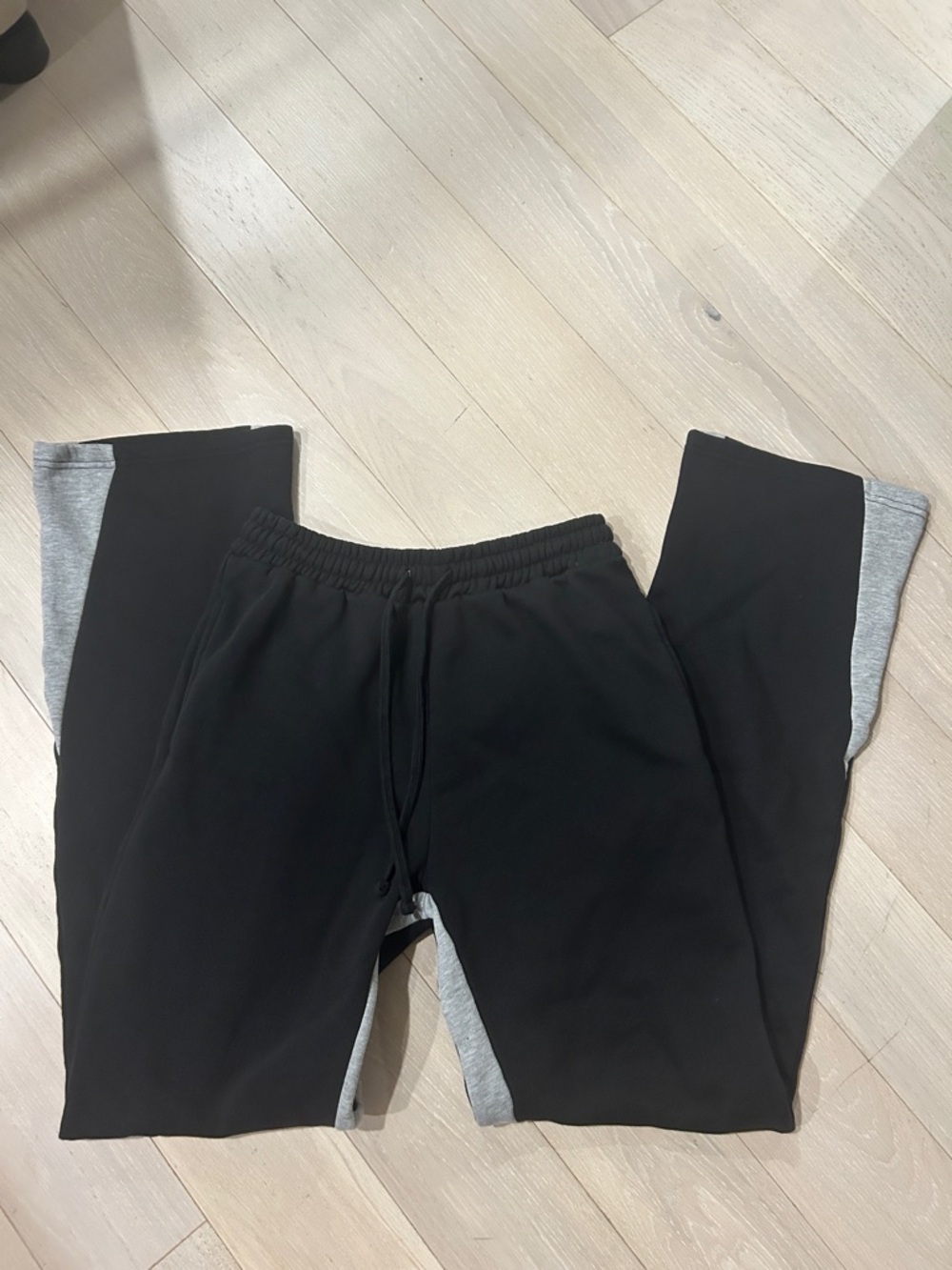 boohooMAN Joggers Mens Medium Black Gray Athletic Sweatpants